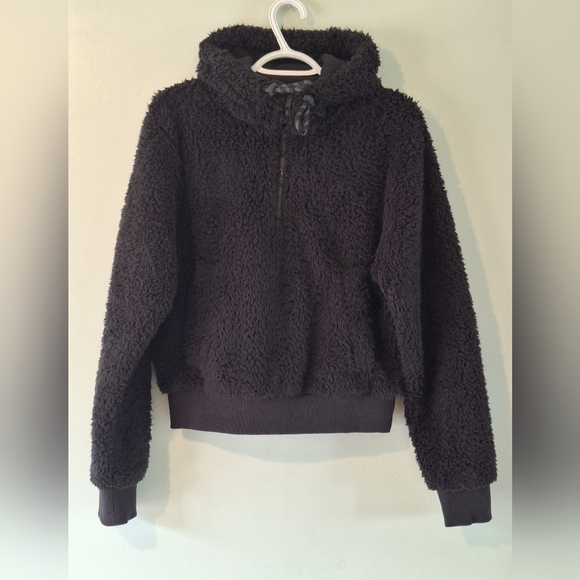lululemon athletica Black Fleece Sweater - Picture 4 of 14